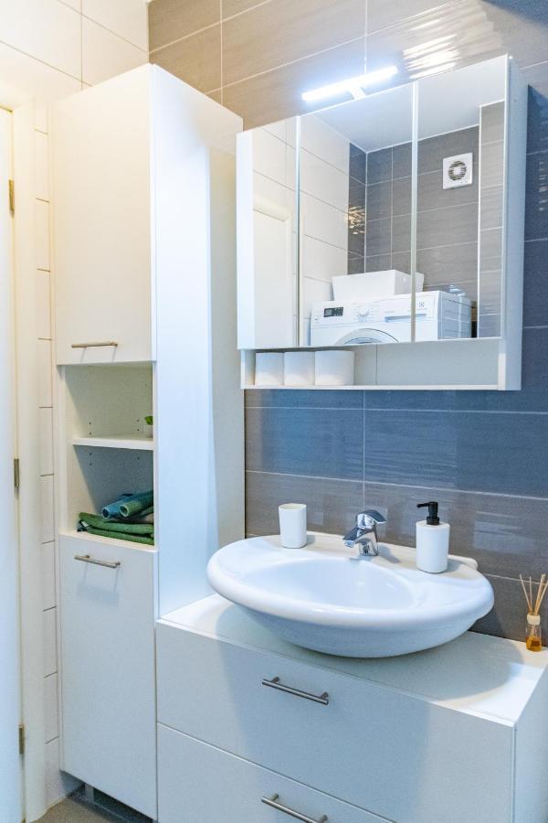Flexible Selfcheckins 23 - Zagreb - Garage - Electric Vehicle Ccharger - Loggia - New - Luxury Leilighet Eksteriør bilde